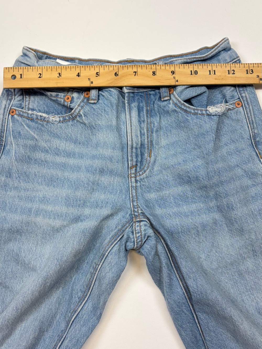 AMERICAN EAGLE 00 HIGH RISE STRAIGHT LEG DISTRESSED JEANS LIGHT WASH - Picture 6 of 9
